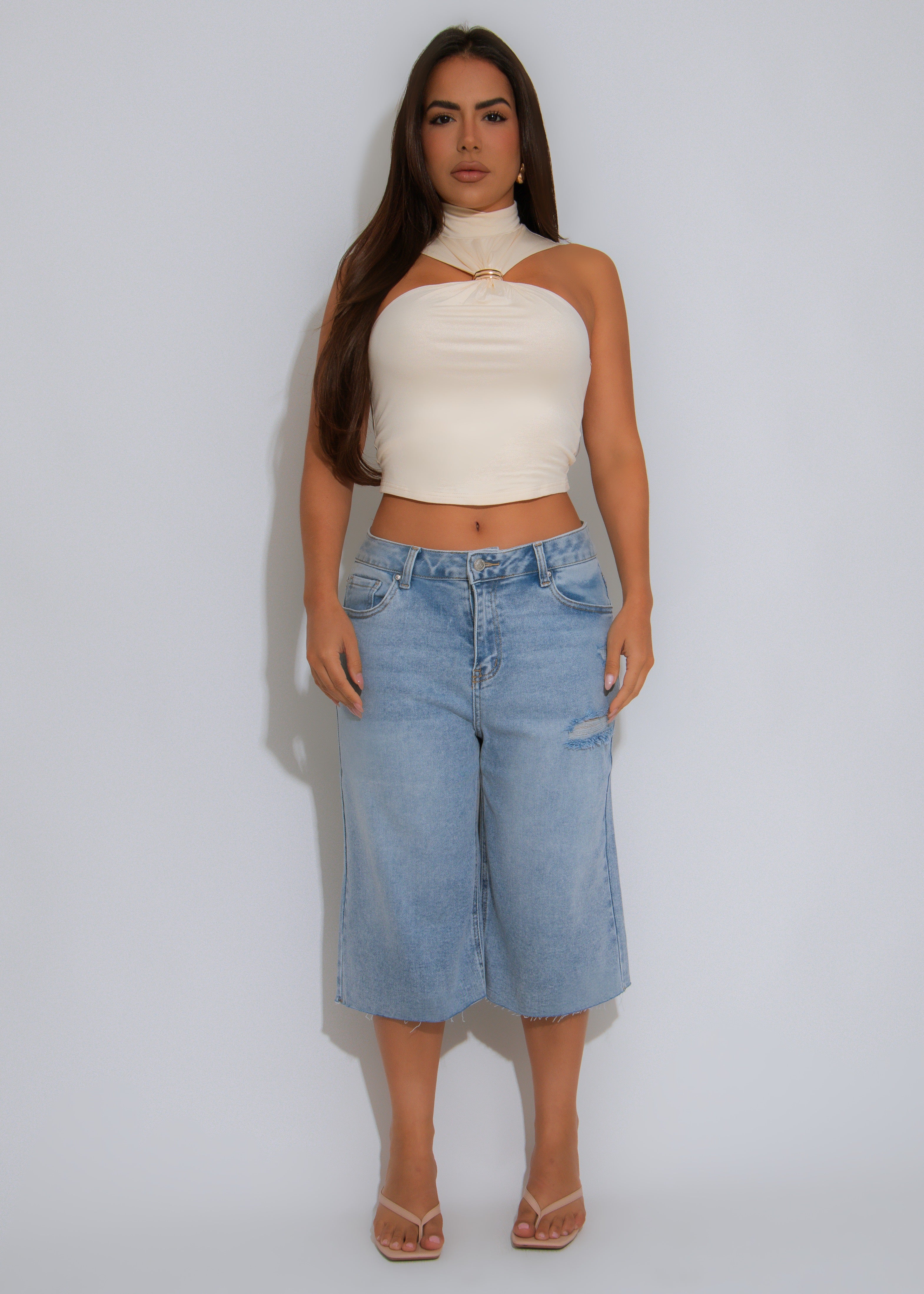 Off Duty Distress Capri Light Denim