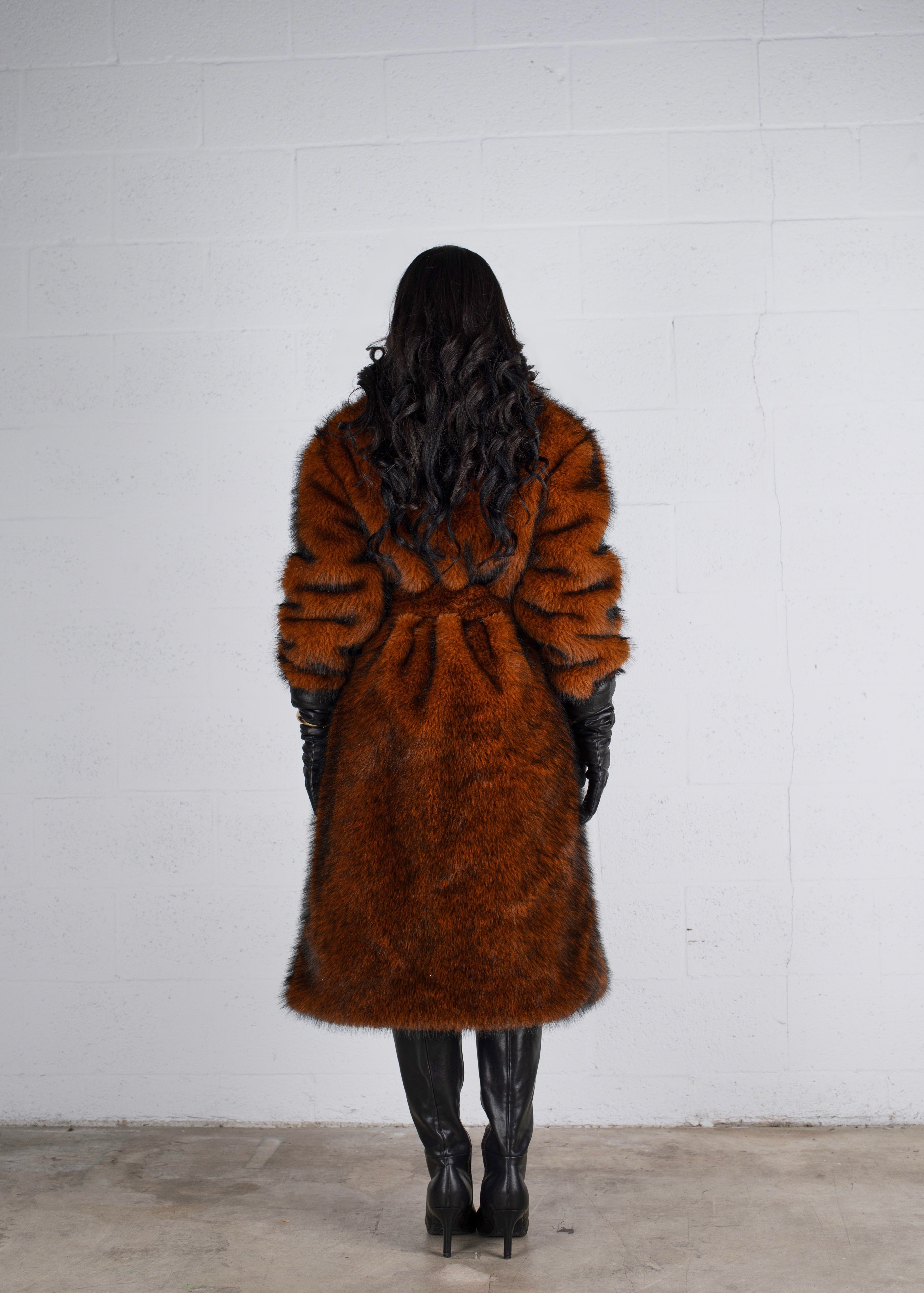 Luxe Instinct Faux Fur Coat Brown