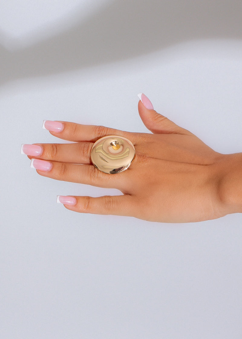 Show The Way Ring Gold, a beautiful and elegant gold ring with intricate details and a stunning design