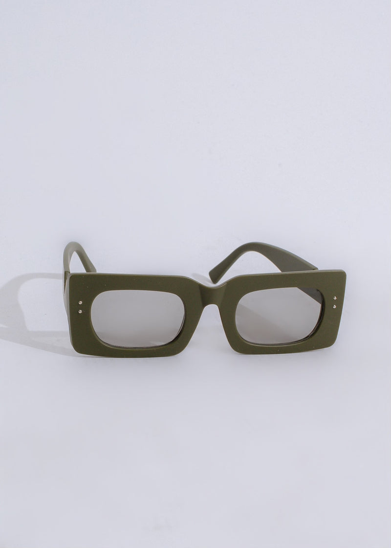 Stroll By The Beach Square Sunglasses Green