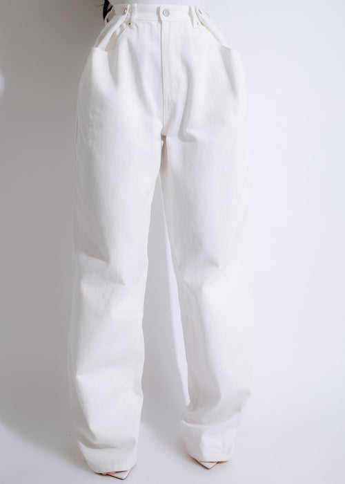  Model wearing Better Than Ever Jeans White, showcasing the slim fit and comfortable feel