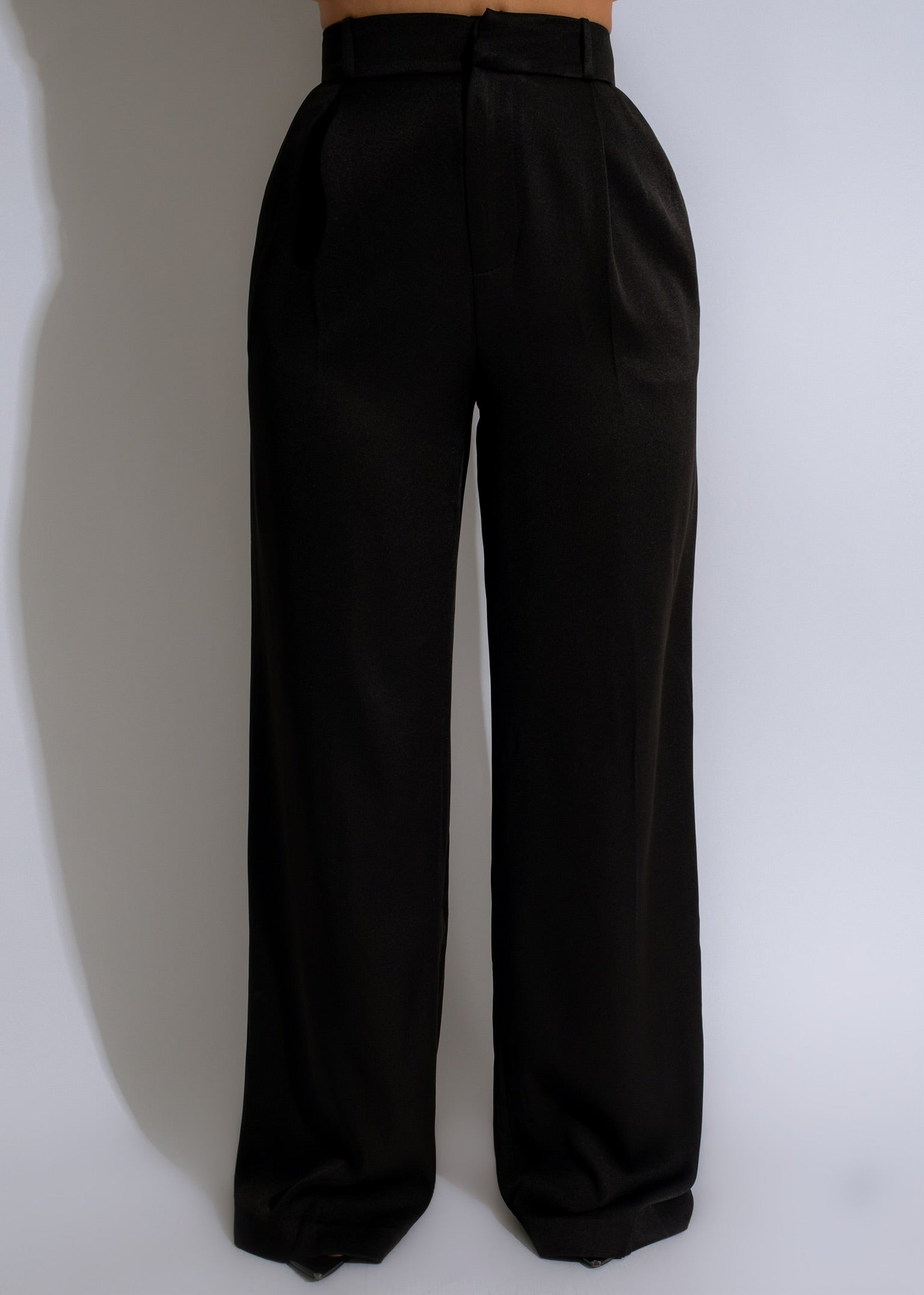 Formal Black Pants for Women's Business Attire in the Workplace