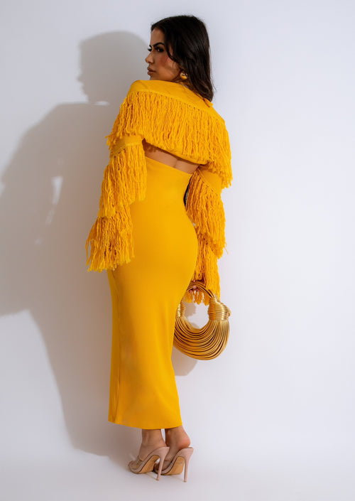  Stylish two-piece set featuring a yellow ribbed midi dress with matching crop top, ideal for summer outings and events