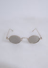 Fashionable unisex sunglasses in silver color with UV protection and modern design