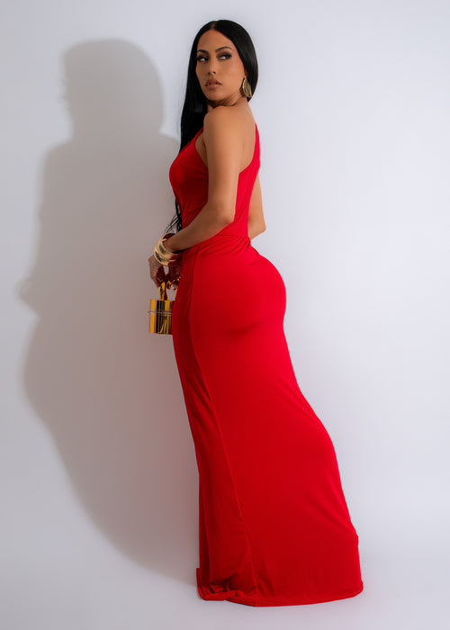  Gorgeous red maxi dress with ruched detailing, ideal for evening gatherings and formal parties