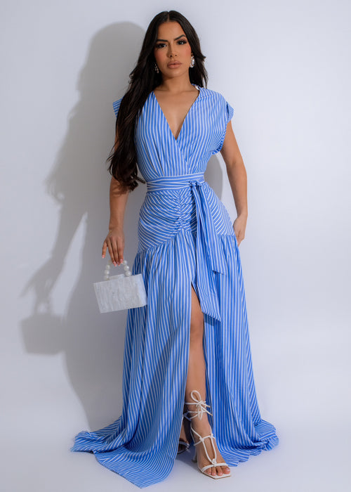 Fading Intro Stripes Maxi Dress Blue, a stylish and comfortable summer outfit 