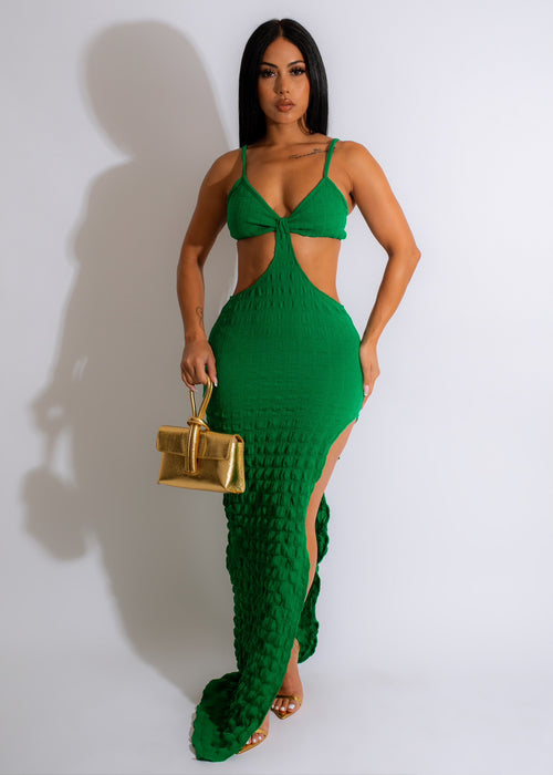 Stunning green maxi dress with a popcorn texture, perfect for work or a casual day out