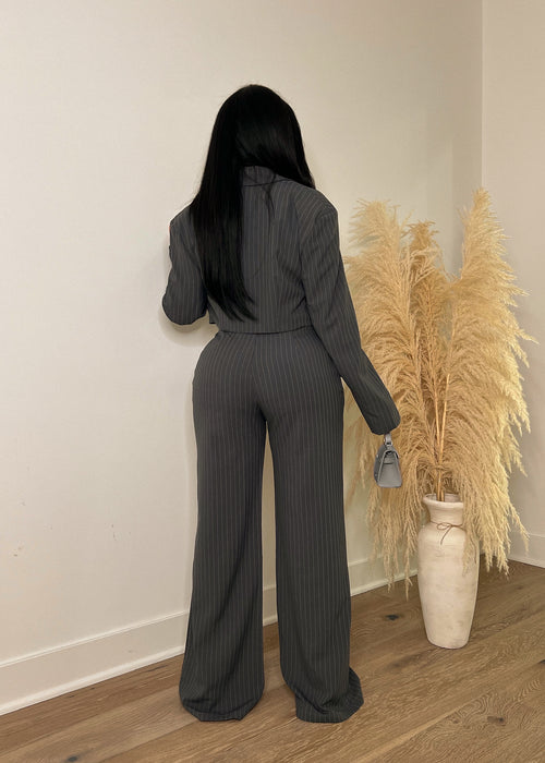Elevate your wardrobe with the Bossy Attitude Pant Set Grey, a stylish and professional outfit perfect for making a statement in the workplace or at formal events