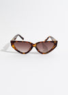 Only Me Sunglasses Oval Brown - Stylish and timeless eyewear for everyday use