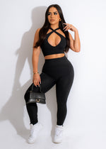 Diva Signature Pocket Leggings in black, high-waisted, and designed for comfort and style