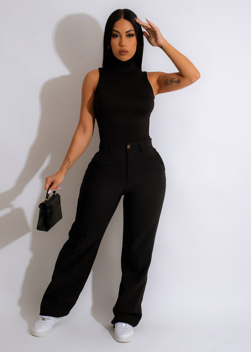 Black high-waisted pants with a comfortable and flattering fit