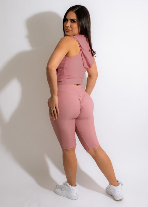 Fitness Diva Ribbed Biker Short Pink, a stylish and comfortable activewear option for women