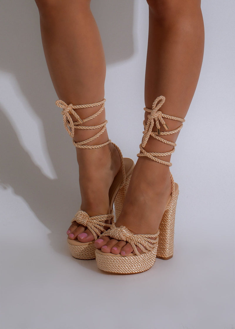Nude heels with gold sale