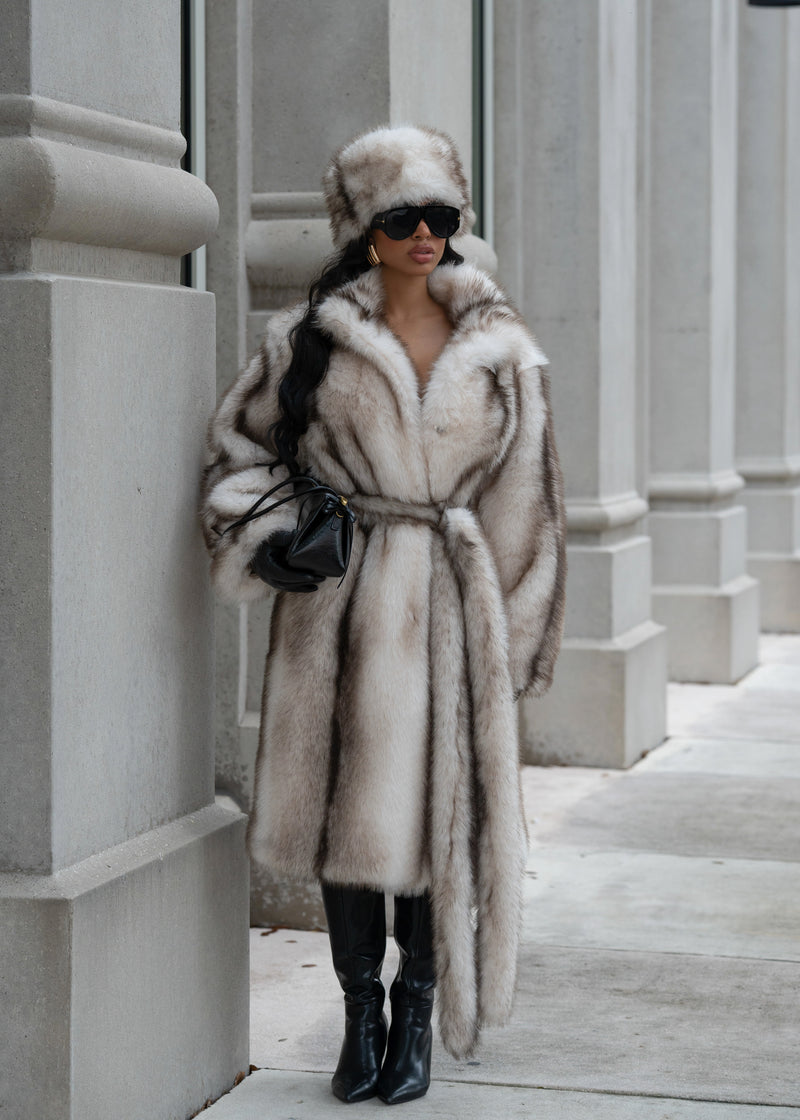 Luxe Instinct Faux Fur Coat White