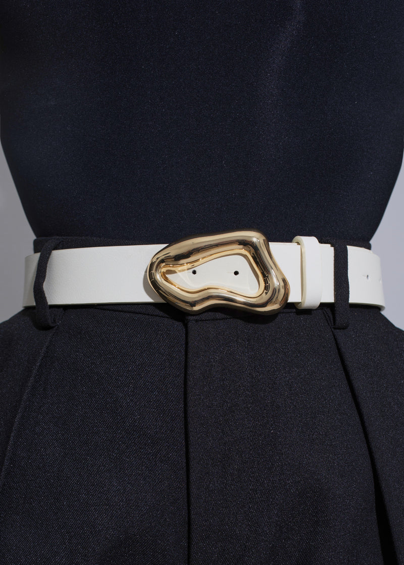 Molten Shape Accent Belt White