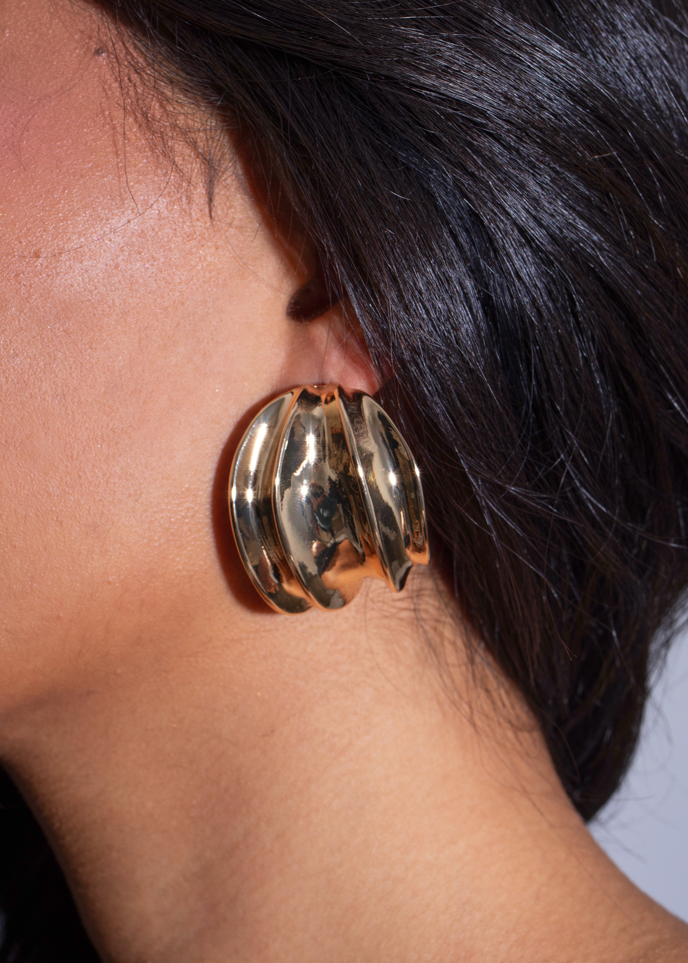Luma Wave Earrings Gold
