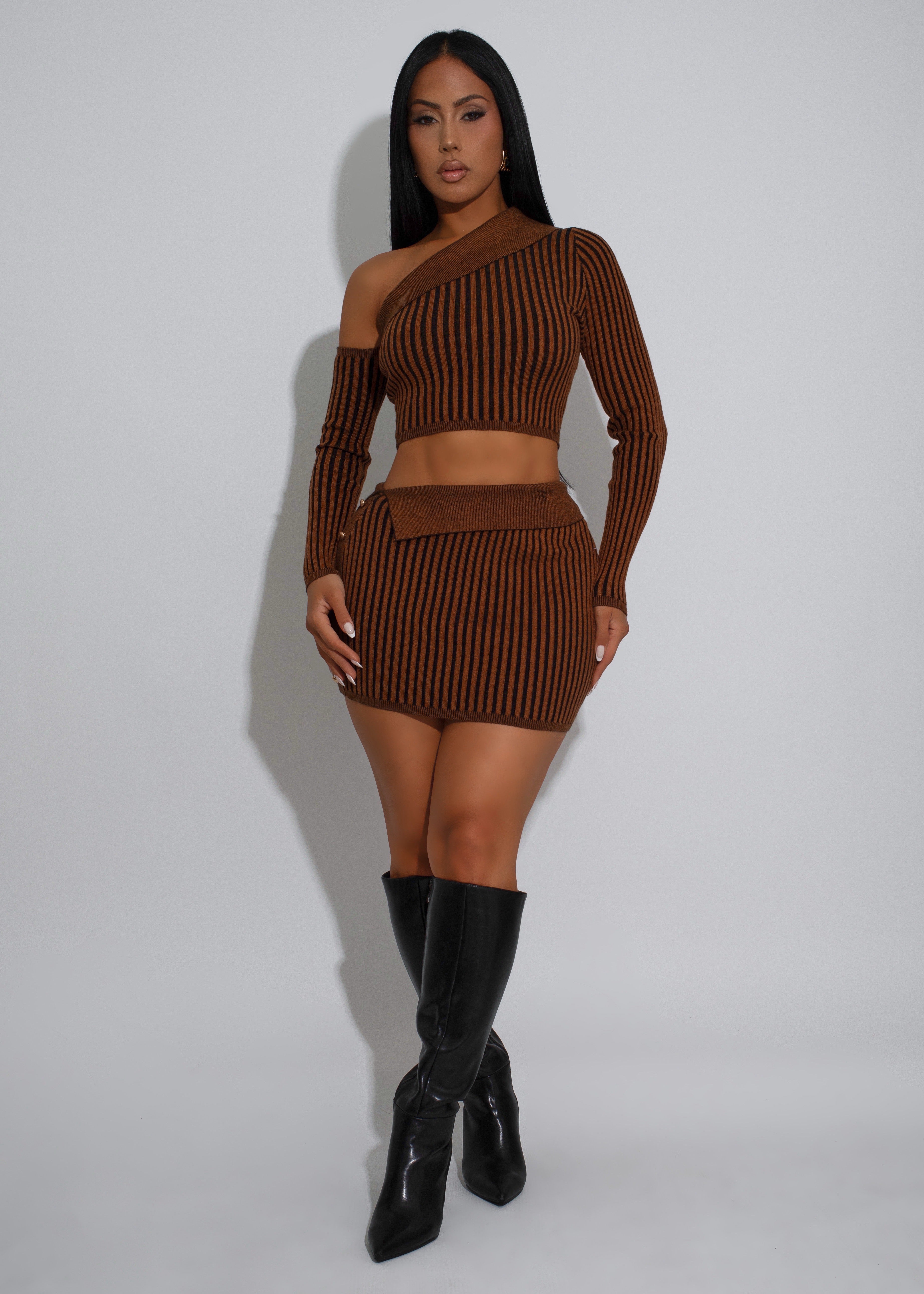 Modern Edge Ribbed Skirt Set Brown