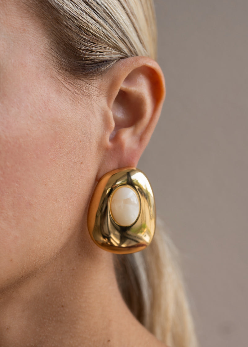 Feel The Rush Earrings White
