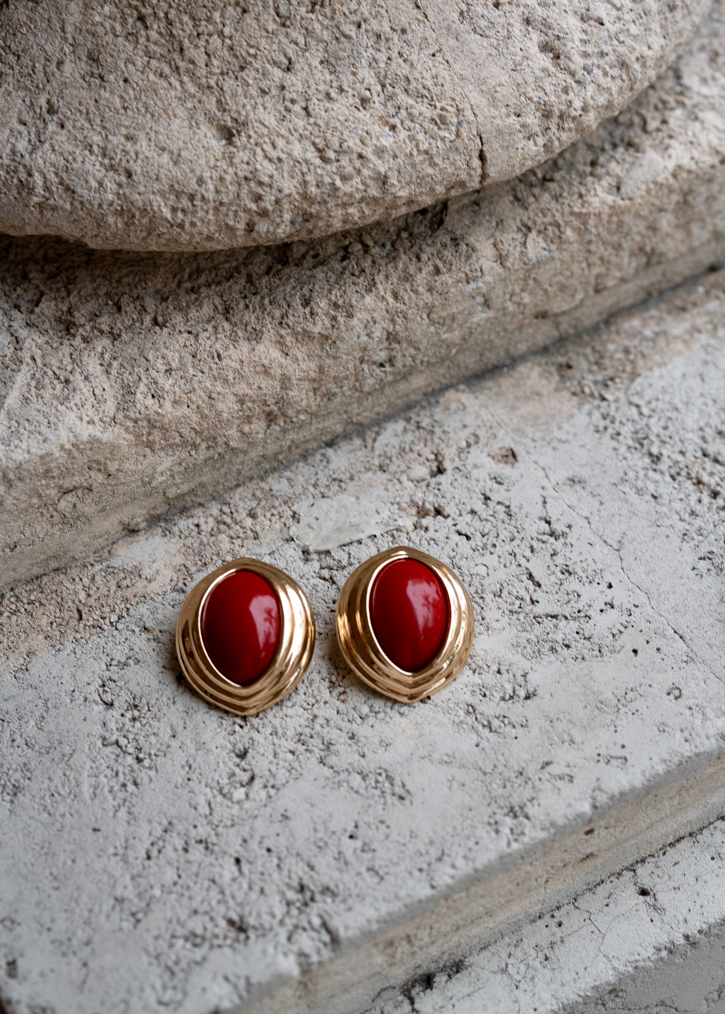 Relic of Desire Earrings Red