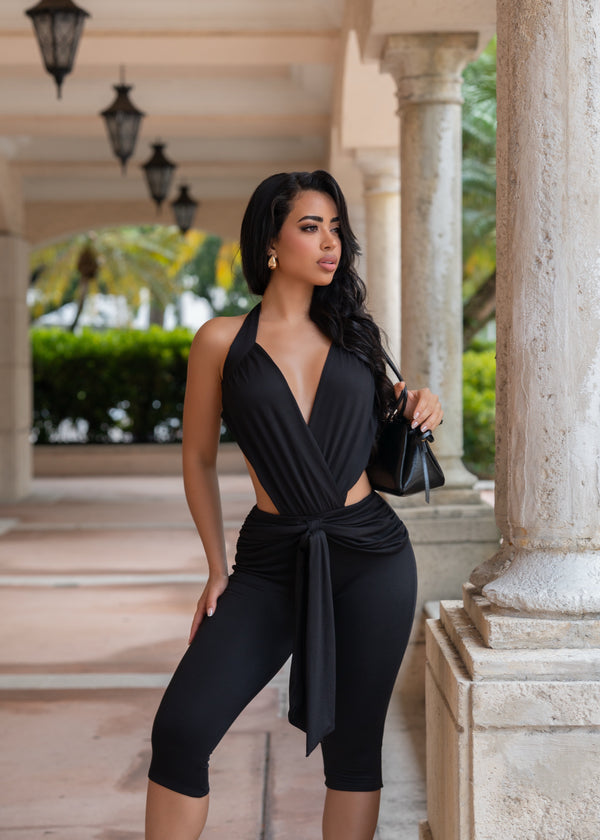 Surrender to Desire Ruched Capri Black