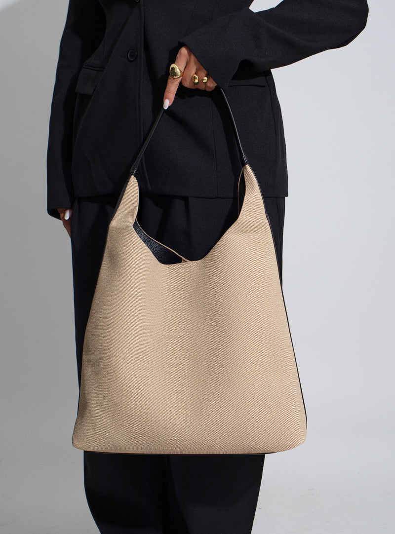 Simple But Chic Tote Bag Black