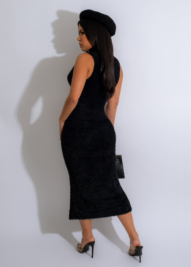  Chic and comfortable black dress set featuring a playful teddy bear pattern