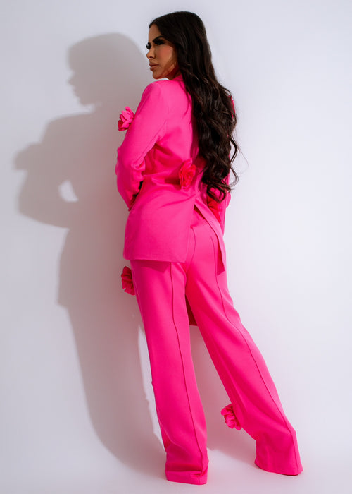  Professional women's pant set in pink, perfect for business meetings and office wear