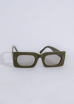 Stroll By The Beach Square Sunglasses in Green