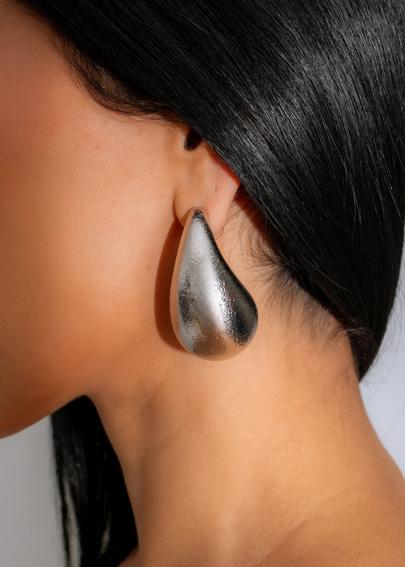 Your Favorite Drop Earring Large Silver: Shiny silver earrings with beautiful design