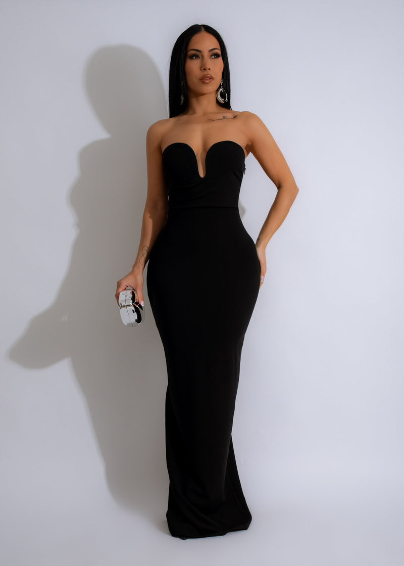 Your Fantasy Maxi Dress Black, a stunning and elegant evening gown with a sleek silhouette and intricate lace detailing, perfect for formal events or special occasions