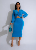 Stunning blue Only You midi dress with floral pattern and V-neckline
