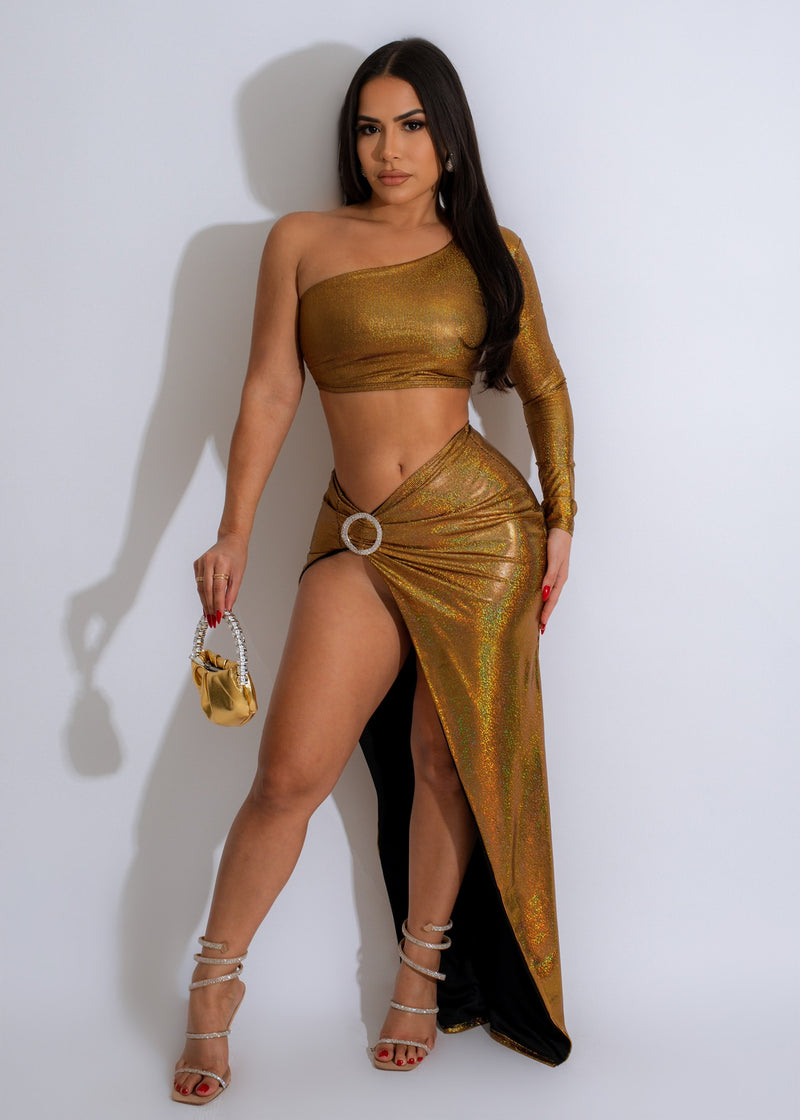 Shimmering gold skirt set featuring a dazzling glittery design