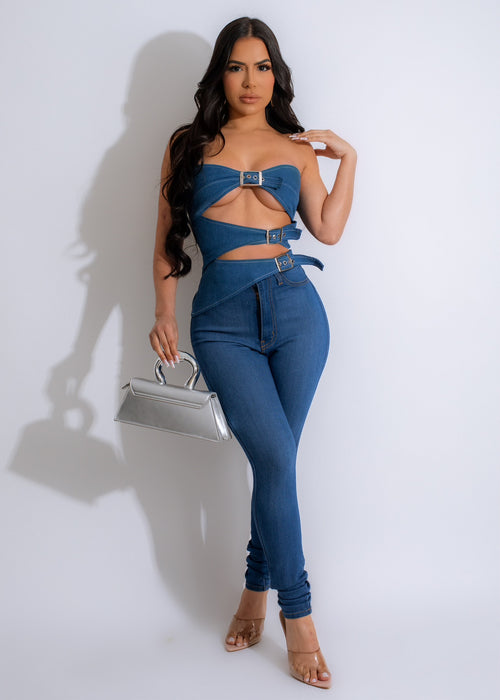 Alt text: Dark denim crop top with a trendy and versatile style, perfect for casual or dressed-up looks