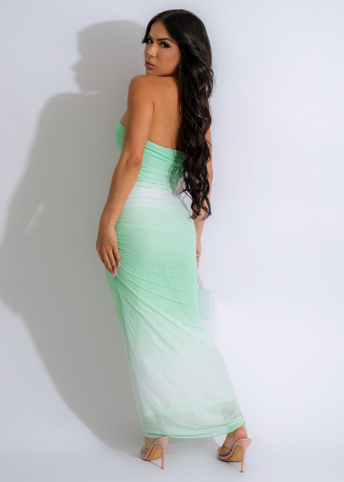  Elegant green maxi dress with sensual degrade mesh and ruched detailing