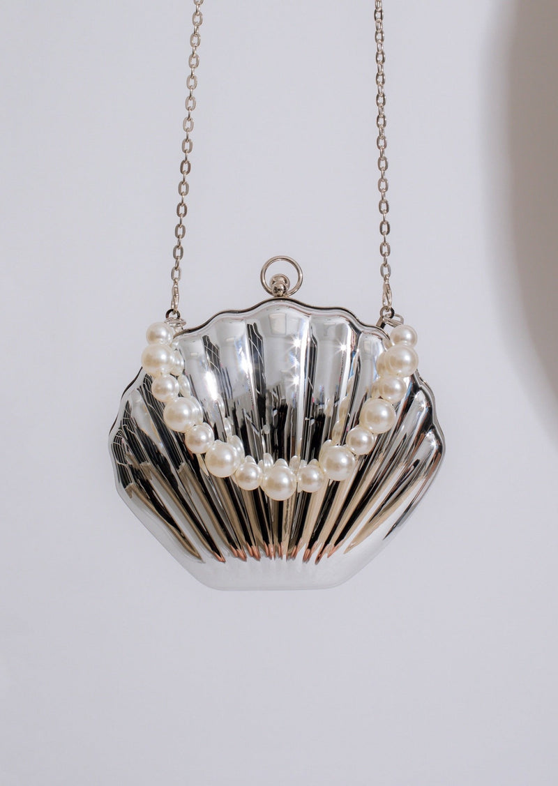 By The Ocean Seashell Pearls Metallic Handbag Silver