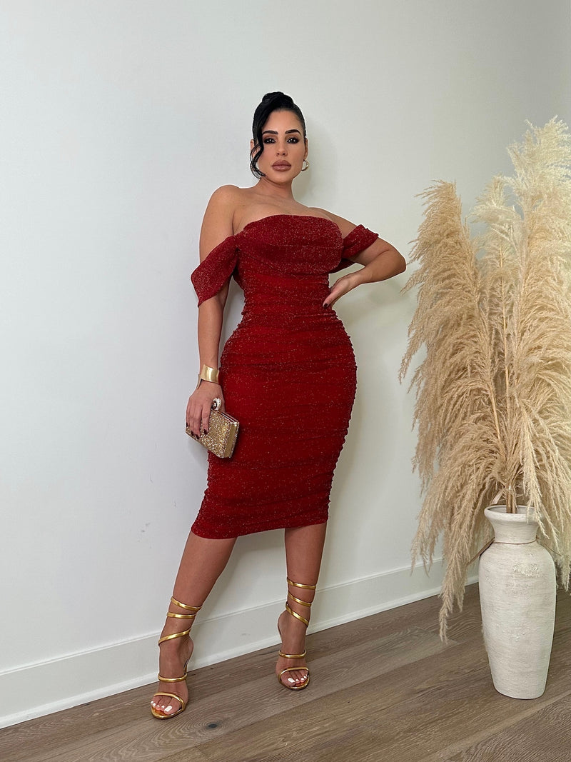 Love To Show Glitter Ruched Midi Dress Red