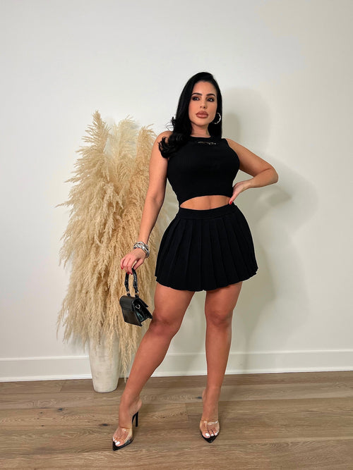 Model Chic Pleated Ribbed Skirt Set Black