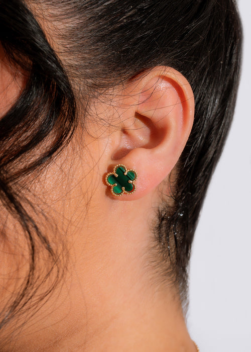 Beautiful green roses in the rain earrings, perfect for adding a touch of nature-inspired elegance to your outfit